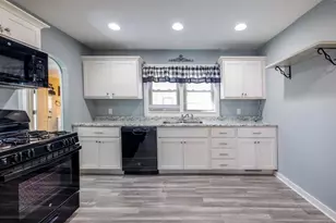 103 W Lincoln St, Kentland, IN 47951 - Photo 17