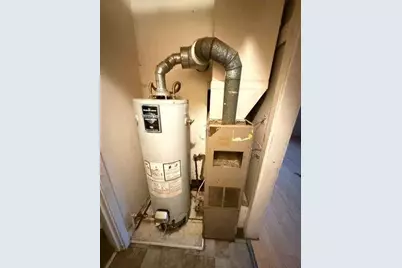 809 Kingsporte Avenue, La Porte, IN 46350 - Photo 11