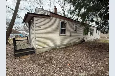 809 Kingsporte Avenue, La Porte, IN 46350 - Photo 3