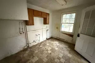 809 Kingsporte Ave, La Porte, IN 46350 - Photo 7