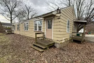 1403 Federal Ave, La Porte, IN 46350 - Photo 3