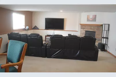 7208 Bracken Pkwy, Hobart, IN 46342 - Photo 27