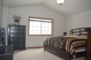 7208 Bracken Pkwy, Hobart, IN 46342 - Photo 7