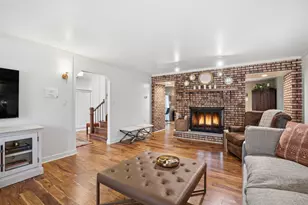 480 Ashford Ln, Valparaiso, IN 46385 - Photo 5