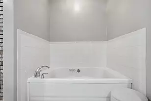 480 Ashford Ln, Valparaiso, IN 46385 - Photo 17