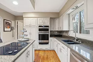 480 Ashford Ln, Valparaiso, IN 46385 - Photo 11