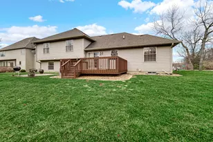 10621 Erie Dr E, Crown Point, IN 46307 - Photo 35