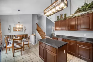 10621 Erie Dr E, Crown Point, IN 46307 - Photo 13