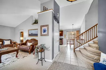 10621 Erie Drive E, Crown Point, IN 46307 - Photo 3