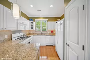 170 Lake Shore Dr, Michigan City, IN 46360 - Photo 3