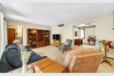 9143 Southmoor Avenue, Highland, IN 46322 - Photo 5