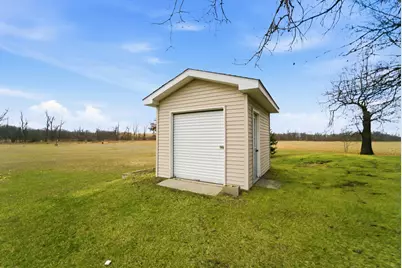 9140 W San Pierre Road, San Pierre, IN 46374 - Photo 17