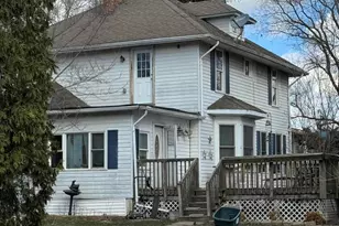 2911 E 109th Ave, Crown Point, IN 46307 - Photo 3