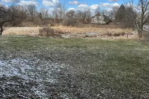 2911 E 109th Ave, Crown Point, IN 46307 - Photo 5