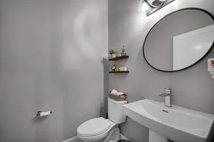 208 Campbell St, Valparaiso, IN 46385 - Photo 19