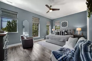 208 Campbell St, Valparaiso, IN 46385 - Photo 9