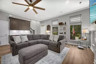 208 Campbell St, Valparaiso, IN 46385 - Photo 3