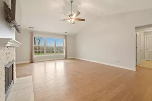 862 Veterans Ln, Crown Point, IN 46307 - Photo 5