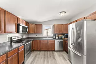 12736 Whitcomb St, Crown Point, IN 46307 - Photo 3