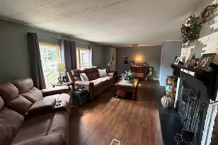 4256 Jonathan Dr, Wheatfield, IN 46392 - Photo 5