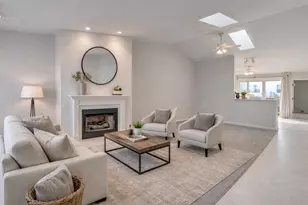 1647 Dogwood Dr, Crown Point, IN 46307 - Photo 3