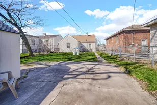 7411 Marshall Ave, Hammond, IN 46323 - Photo 15