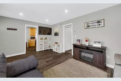 7411 Marshall Avenue, Hammond, IN 46323 - Photo 5