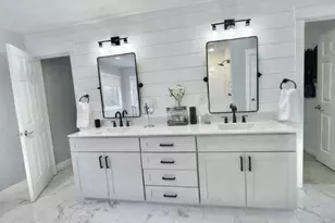 10588 Erie Dr, Crown Point, IN 46307 - Photo 23