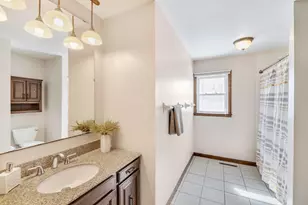 7139 W 83rd Pl, Crown Point, IN 46307 - Photo 13