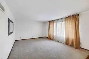 7139 W 83rd Pl, Crown Point, IN 46307 - Photo 3