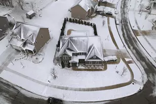 2102 Pradera Trl, Chesterton, IN 46304 - Photo 9