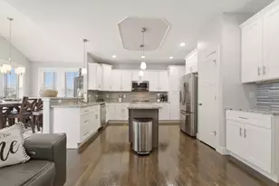 2102 Pradera Trl, Chesterton, IN 46304 - Photo 25