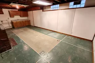 1308 Del Vista Dr, Valparaiso, IN 46385 - Photo 33