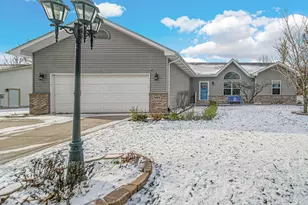 7401 Belplane Ct, Portage, IN 46368 - Photo 1