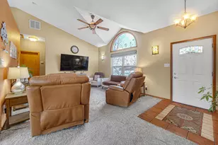 7401 Belplane Ct, Portage, IN 46368 - Photo 5