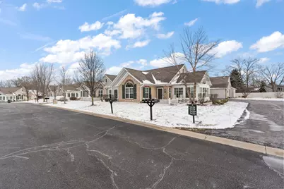 2426 Allison Circle #2426, Valparaiso, IN 46383 - Photo 3