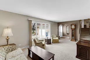 9323 Belmont Ave, Saint John, IN 46373 - Photo 5