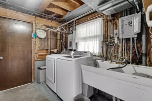 9323 Belmont Ave, Saint John, IN 46373 - Photo 13