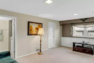 9323 Belmont Ave, Saint John, IN 46373 - Photo 11