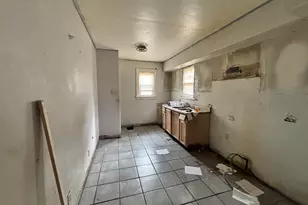 3537 Lincoln St, Gary, IN 46408 - Photo 5