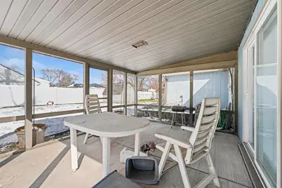 736 N Glenwood Avenue, Griffith, IN 46319 - Photo 23