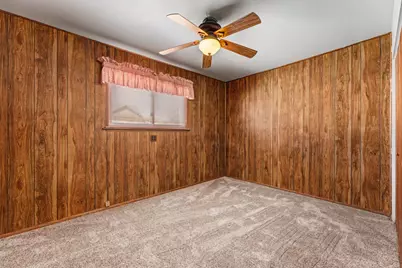 736 N Glenwood Avenue, Griffith, IN 46319 - Photo 21