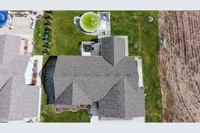 1913 Holly Street SE, Demotte, IN 46310 - Photo 35