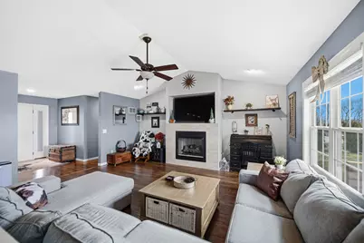 1913 Holly Street SE, Demotte, IN 46310 - Photo 7