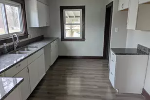 411 N Union St, Hobart, IN 46342 - Photo 5