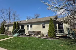 303 Burnham St, Lowell, IN 46356 - Photo 3