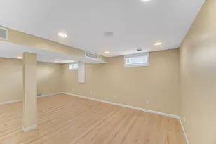 10740 Forestdale St, Saint John, IN 46373 - Photo 13