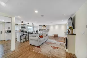 10740 Forestdale St, Saint John, IN 46373 - Photo 7