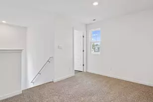 187 Cressmoor Blvd, Hobart, IN 46342 - Photo 17