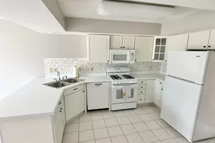 2324 Deerpath Dr W, Schererville, IN 46375 - Photo 5